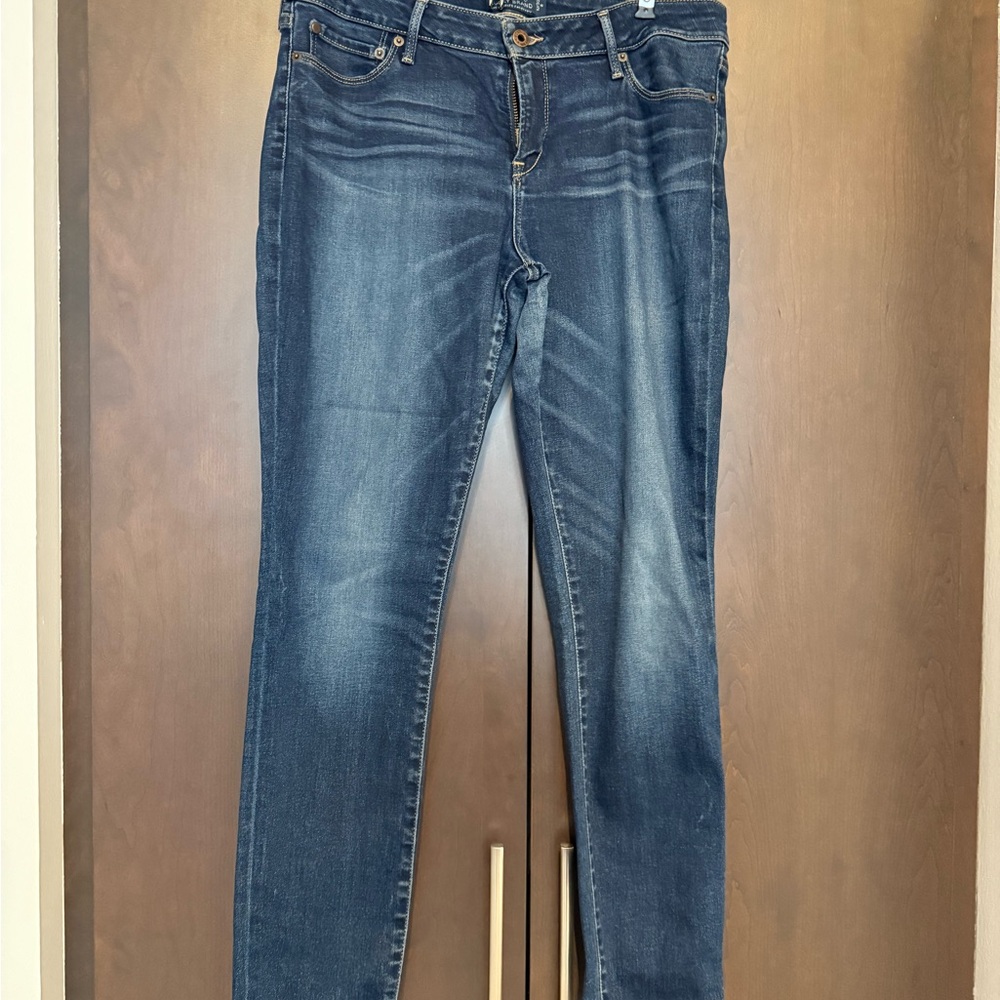 Lucky Brand Dark Blue Women's Skinny Jeans size 10/30